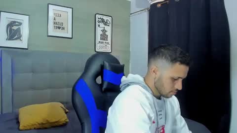 jhonny online show from January 31, 8:07 pm