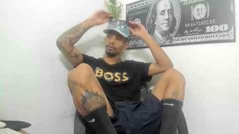 Snapshot of jhonson821 chatting on November 29, 12:19 pm jhonson821 online show from November 29, 12:19 pm