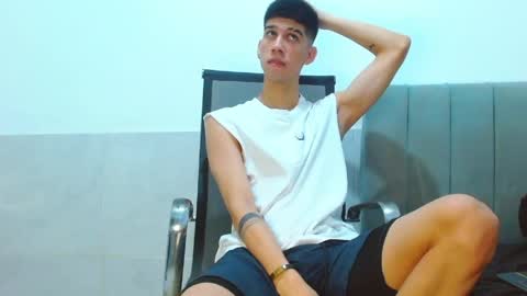 Snapshot of jhony_sex3 chatting on April 23, 8:57 am jhony_sex3 online show from April 23, 8:57 am