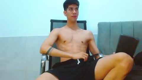 Snapshot of jhony_sex3 chatting on June 12, 6:56 am jhony_sex3 online show from June 12, 6:56 am