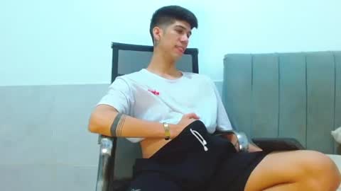 Snapshot of jhony_sex3 chatting on June 28, 9:37 am jhony_sex3 online show from June 28, 9:37 am