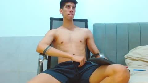 Snapshot of jhony_sex3 chatting on July 5, 4:41 am jhony_sex3 online show from July 5, 4:41 am