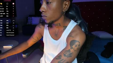 jhonymiller online show from April 14, 8:26 pm