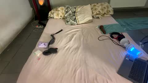 Anya online show from February 19, 7:15 am