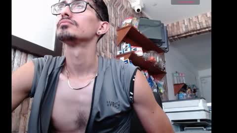 jhosuamoore2 online show from April 11, 2:10 pm