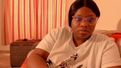 Hello iam hoxy ready to get wet online show from December 4, 3:32 pm