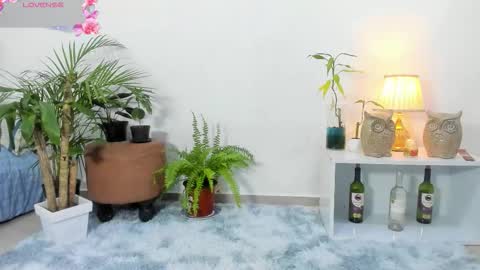 Jhuan Nhez online show from February 24, 4:10 am