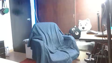 Snapshot of jhulian08 chatting on November 22, 12:09 am julian online show from November 22, 12:09 am