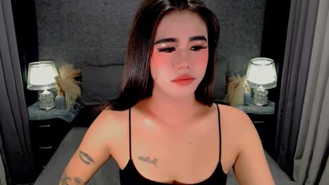 Snapshot of jhuliana_and_charles_room chatting on March 9, 3:54 am jhuliana_and_charles_room online show from March 9, 3:54 am