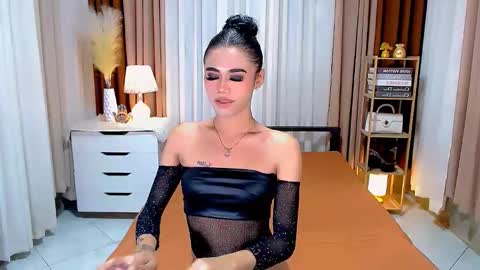julie online show from January 3, 1:38 am