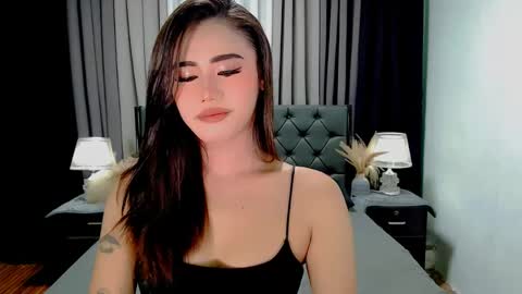 julie online show from April 28, 11:54 pm