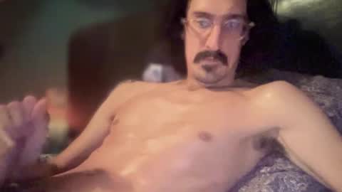 Snapshot of jiggz1986 chatting on February 18, 1:01 am Jigz1986 online show from February 18, 1:01 am