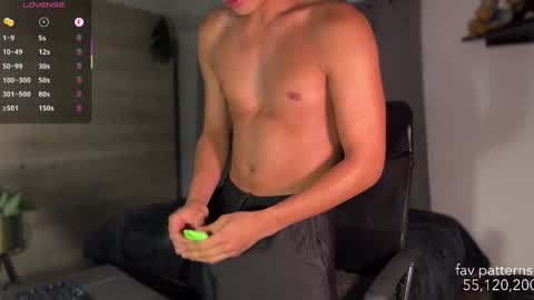 jim_dancer online show from December 16, 10:15 pm