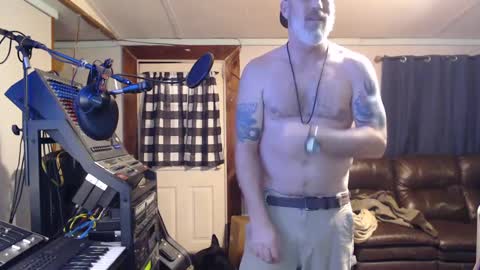 Snapshot of jimdachin420 chatting on December 16, 5:27 am jimmy mac online show from December 16, 5:27 am