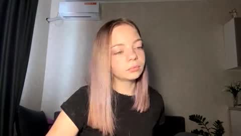 Snapshot of jimmiesobczynski chatting on November 2, 7:22 am Steff online show from November 2, 7:22 am