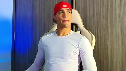 Snapshot of jimmy_leeh_ chatting on February 4, 5:46 am Jimmy Leeh online show from February 4, 5:46 am