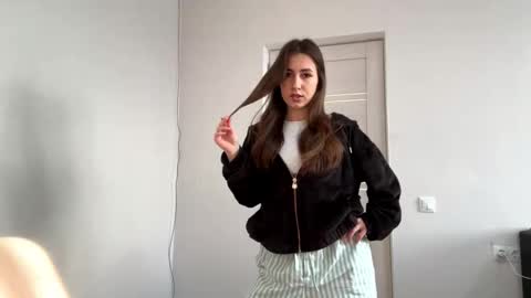 Kate online show from January 10, 1:24 pm