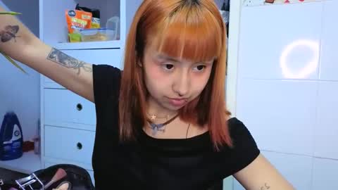 Snapshot of jinxxx_08 chatting on September 9, 12:43 am Minaa online show from September 9, 12:43 am