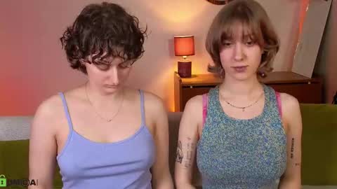 Snapshot of jitoon_exe chatting on September 14, 5:01 pm Hey Guys We are Julia ginger Tina brunette online show from September 14, 5:01 pm