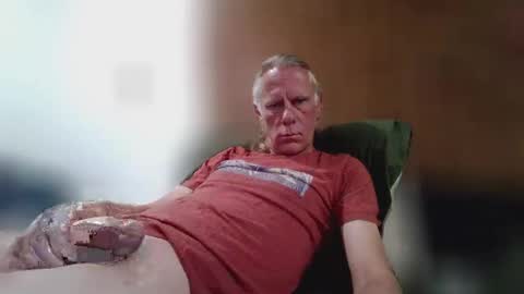 jizzmitten5 online show from February 14, 2:08 am