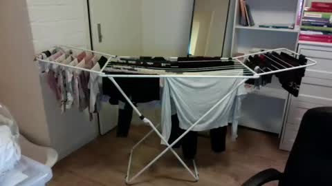 Snapshot of jjd8 chatting on January 7, 7:17 pm jjd8 online show from January 7, 7:17 pm