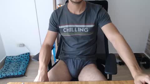 Snapshot of jjrod91 chatting on November 6, 3:13 pm Jon online show from November 6, 3:13 pm