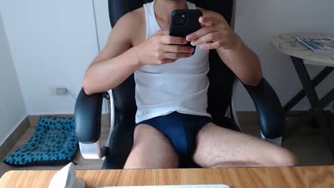 Snapshot of jjrod91 chatting on December 1, 3:06 pm Jon online show from December 1, 3:06 pm