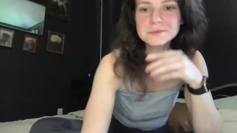 jlynn1997 online show from April 27, 4:38 pm