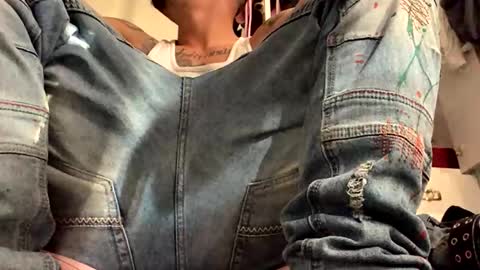 Snapshot of jmartel92 chatting on March 3, 3:51 pm jmartel92 online show from March 3, 3:51 pm