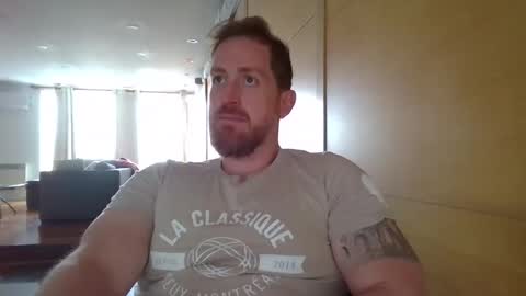 Snapshot of jmate13 chatting on November 25, 5:57 pm jmate13 online show from November 25, 5:57 pm