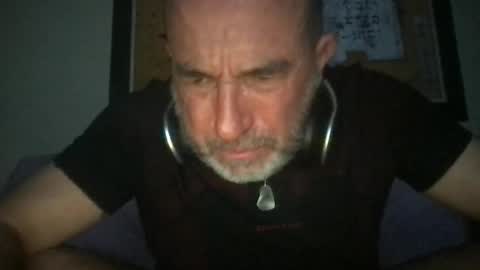 jmombombero63 online show from November 18, 1:11 am