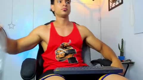 Snapshot of jmortton chatting on November 19, 10:59 am IGJmortton online show from November 19, 10:59 am