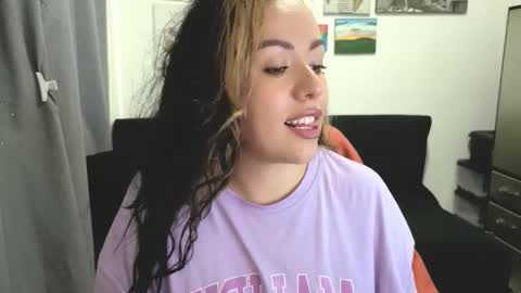 Johana              online show from April 13, 4:45 pm