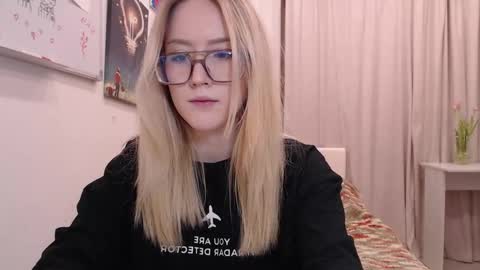 joan_kiss online show from February 18, 2:02 pm