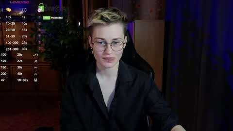 J online show from April 12, 8:25 pm