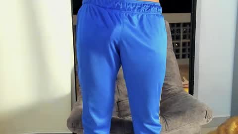 Snapshot of joan_saenz chatting on January 19, 7:57 am JOAN SAENZ online show from January 19, 7:57 am