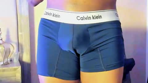 Snapshot of joan_saenz chatting on February 7, 10:41 pm JOAN SAENZ online show from February 7, 10:41 pm