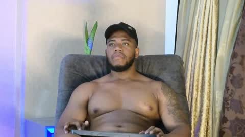 Snapshot of joan_saenz chatting on September 17, 10:11 pm JOAN SAENZ online show from September 17, 10:11 pm