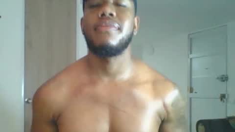 Snapshot of joan_saenz chatting on November 25, 2:33 am JOAN SAENZ online show from November 25, 2:33 am