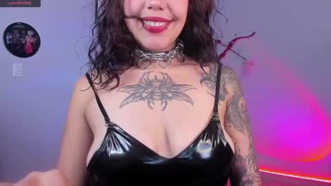 Joan online show from October 21, 9:48 pm