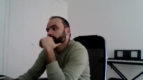 joaodias_18 online show from February 16, 12:12 pm