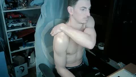 joao love online show from April 4, 5:38 am