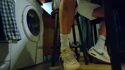 Snapshot of jobbeduval chatting on March 9, 7:26 pm GUILLAUME feet and socks online show from March 9, 7:26 pm