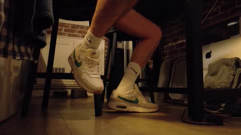 Snapshot of jobbeduval chatting on October 1, 8:04 pm GUILLAUME feet and socks online show from October 1, 8:04 pm