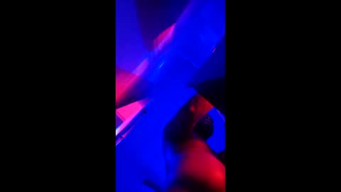 Snapshot of jobensdesilus1 chatting on April 10, 9:03 am Jeff claws8 online show from April 10, 9:03 am