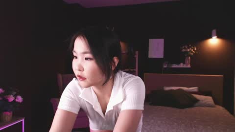 Amina online show from February 1, 3:28 pm