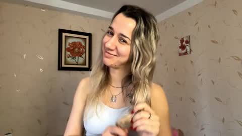 Snapshot of jodibonfield chatting on February 9, 7:34 am Aurora online show from February 9, 7:34 am