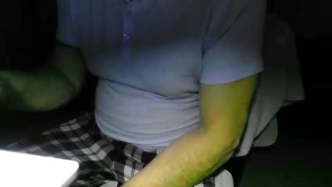 Snapshot of joe1086 chatting on January 1, 12:53 am Just Strokin online show from January 1, 12:53 am