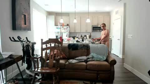 joe1997202399 online show from June 18, 8:35 pm