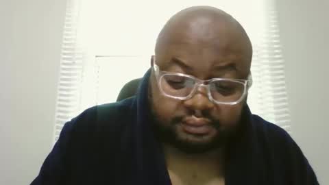 Snapshot of joe25123 chatting on May 12, 4:37 pm joe25123 online show from May 12, 4:37 pm